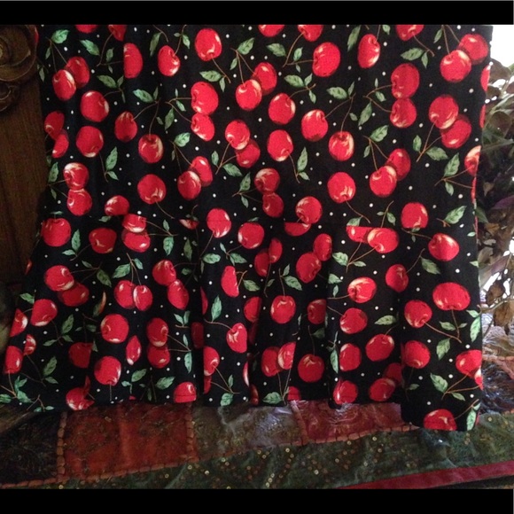 Unique Vintage Vfemage Cherry Wiggle Dress size 20 NWOT - Picture 6 of 8
